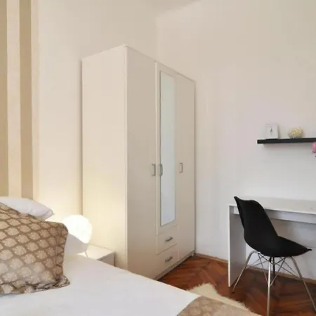 Apartment Carmen Split